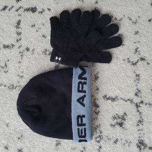 Little boys Under Armour hat/gloves